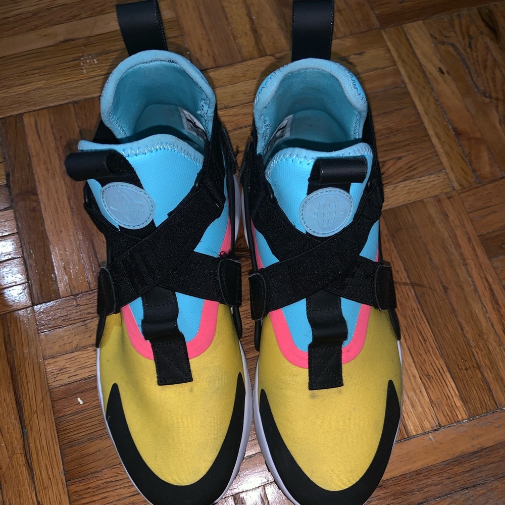 Nike Air Huarache City